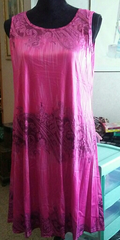 Sz Small polyester fuscia tank dress